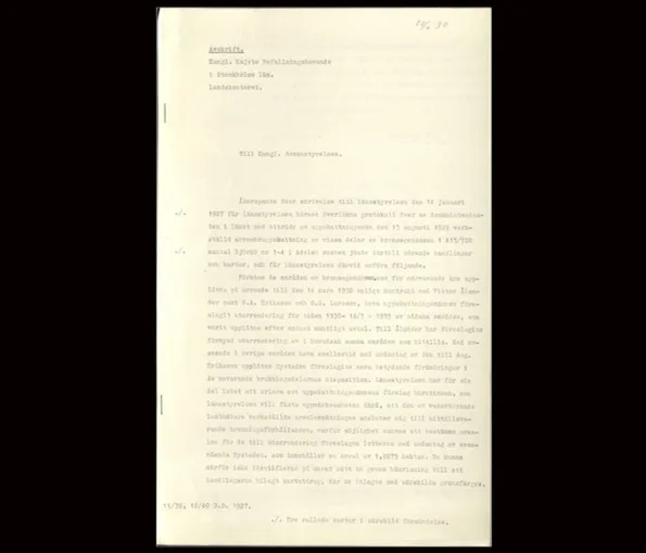 papper med kursiv text